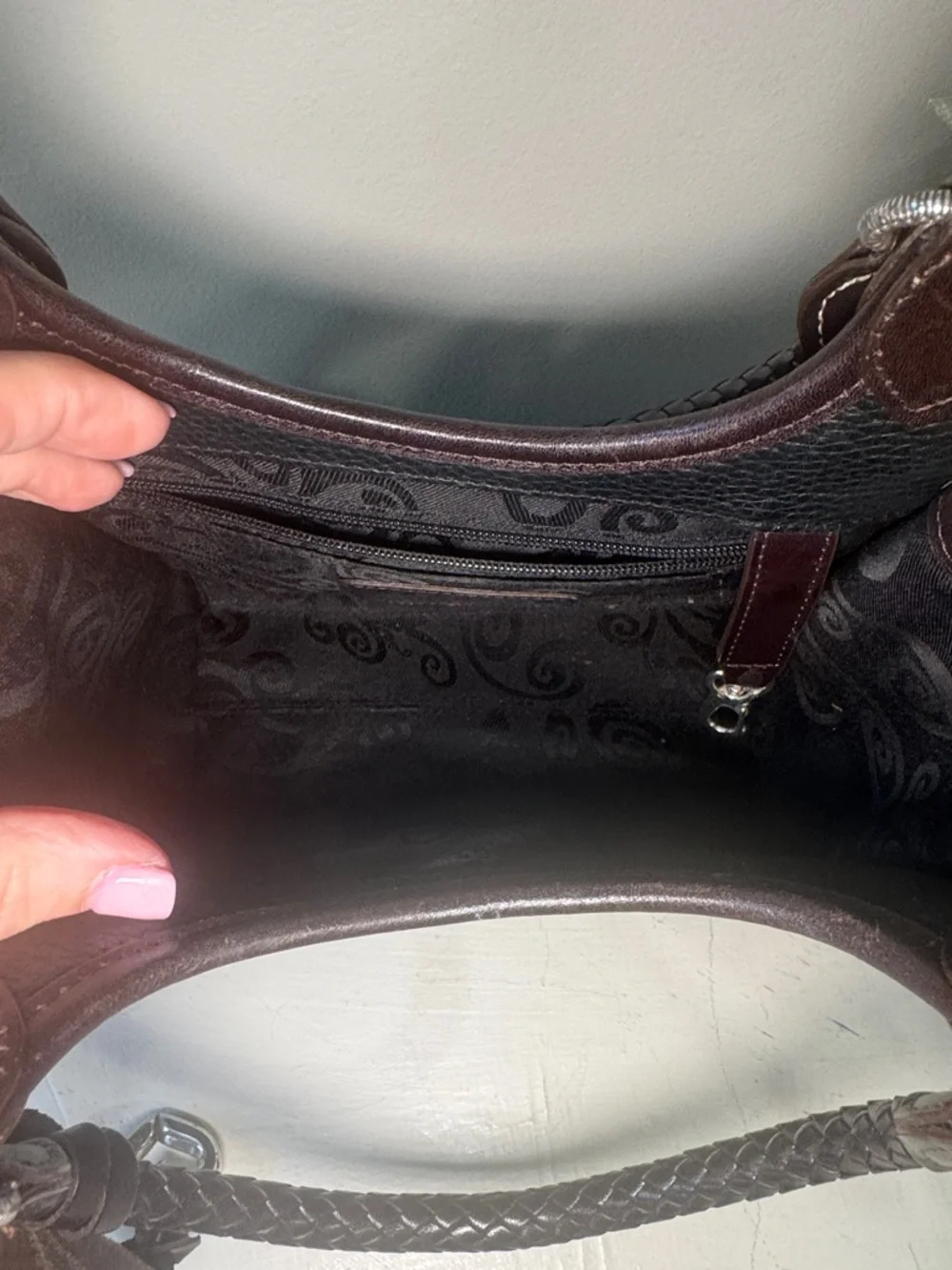 BRIGHTON Cheryl H30549 Black Brown Leather Small Handbag EUC KL $200